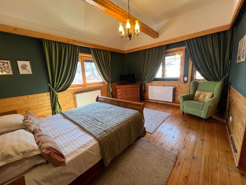 Superior Chalet image 3