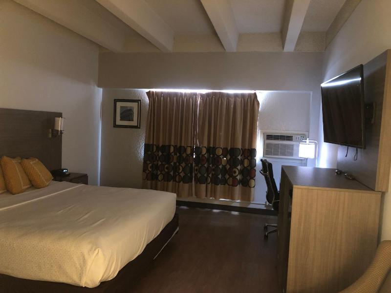 Family Double Room image 3
