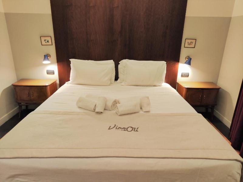 One-Bedroom Apartment image 2