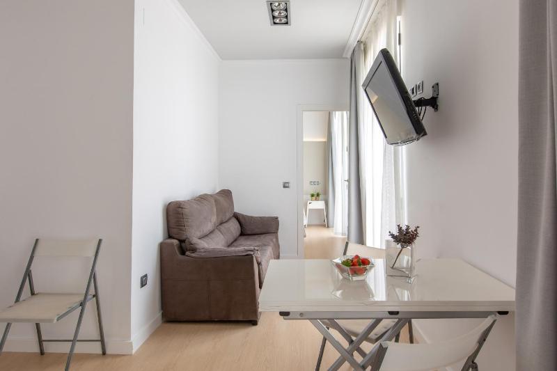 One-Bedroom Apartment with City View image 4