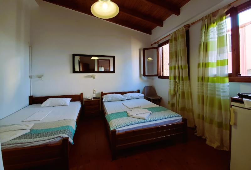 Budget Triple Room image 1