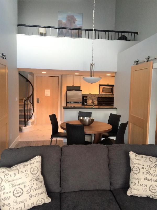 Tyndalstone Lodge 3 Bedroom in the Heart of Village North Whistler - image 25