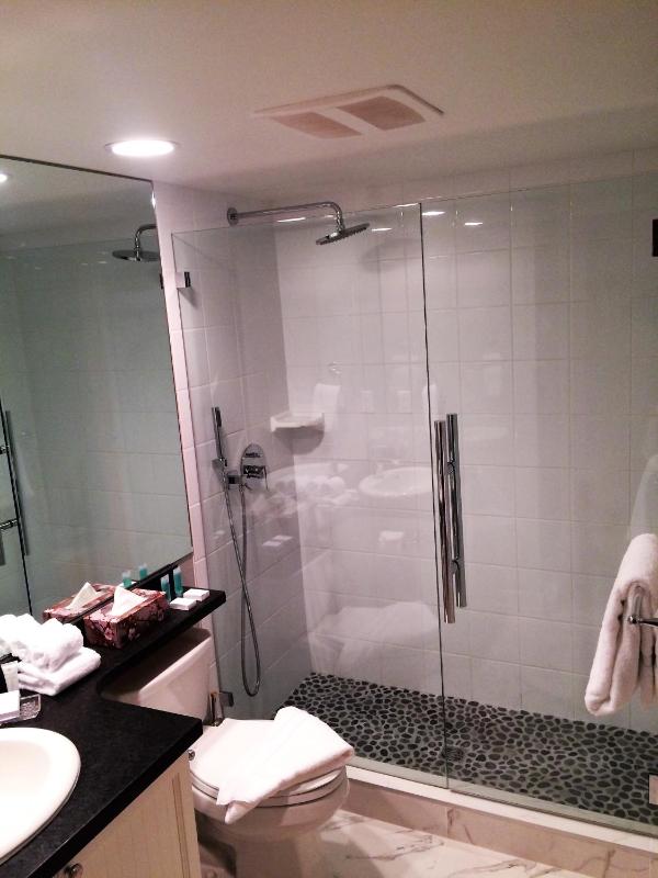 Tyndalstone Lodge 3 Bedroom in the Heart of Village North Whistler - image 16