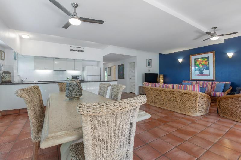 Balboa Apartments - image 16