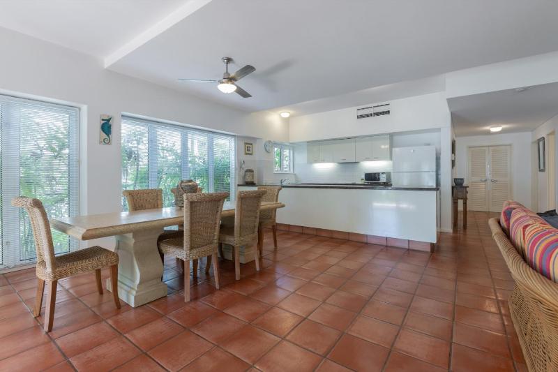 Balboa Apartments - image 28