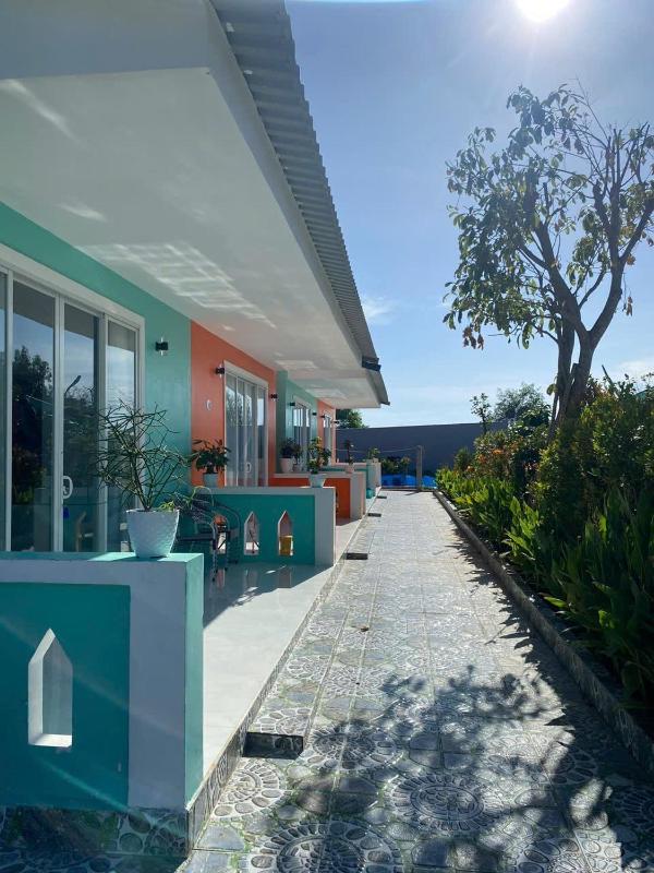 HCT Family Motel - image 1
