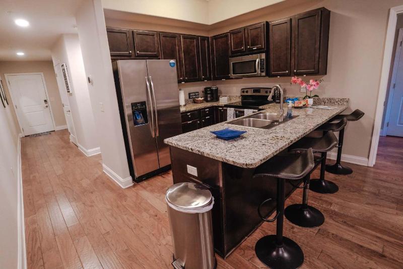 Beachside Bliss- Suite is Minutes from Beach Pool Hot Tub Near Golf - image 22