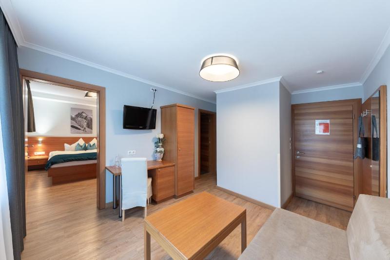 Junior Suite image 4