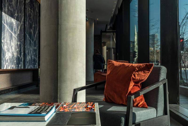 Studio Apartment image 2