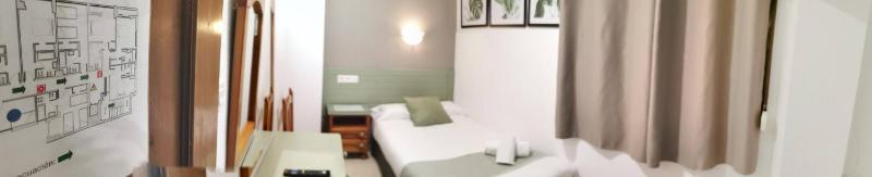Single Room image 2