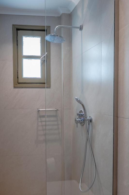 Standard Double or Twin Room with Sea View image 4