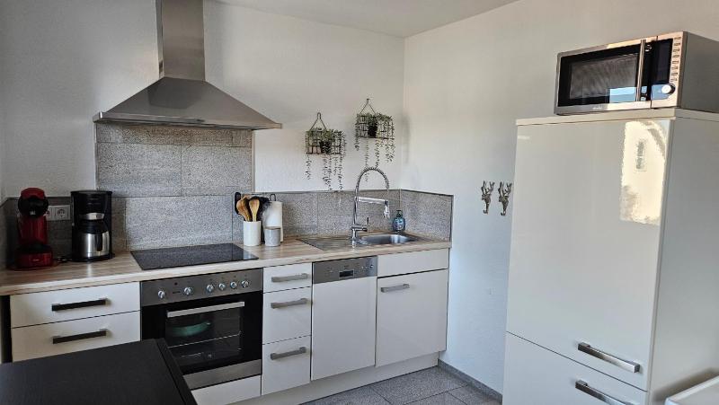 Deluxe Apartment with Garden View image 3