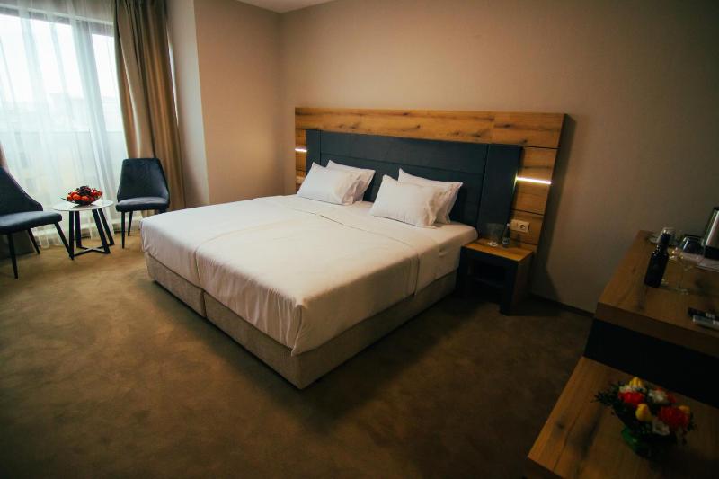 Hotel Via Serdika - image 2