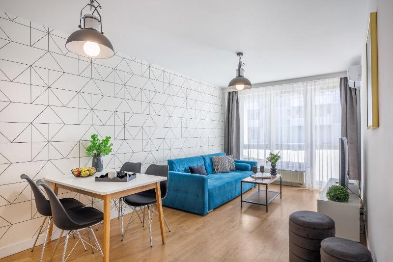 Executive Apartment with Air-conditioning image 1