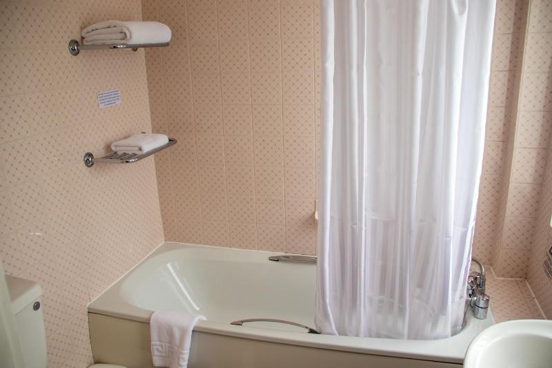 Budget Single Room image 3