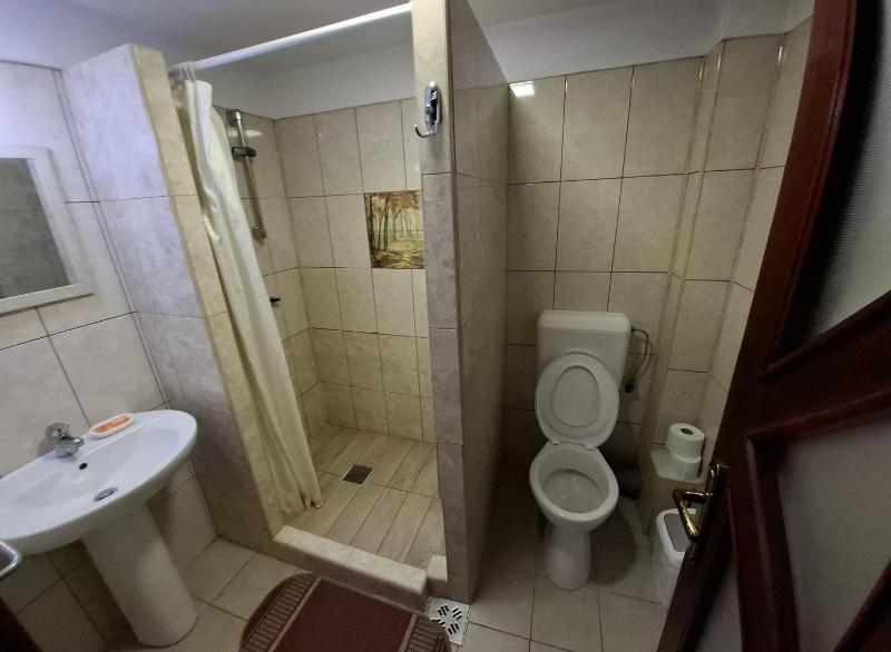 Double Room image 2