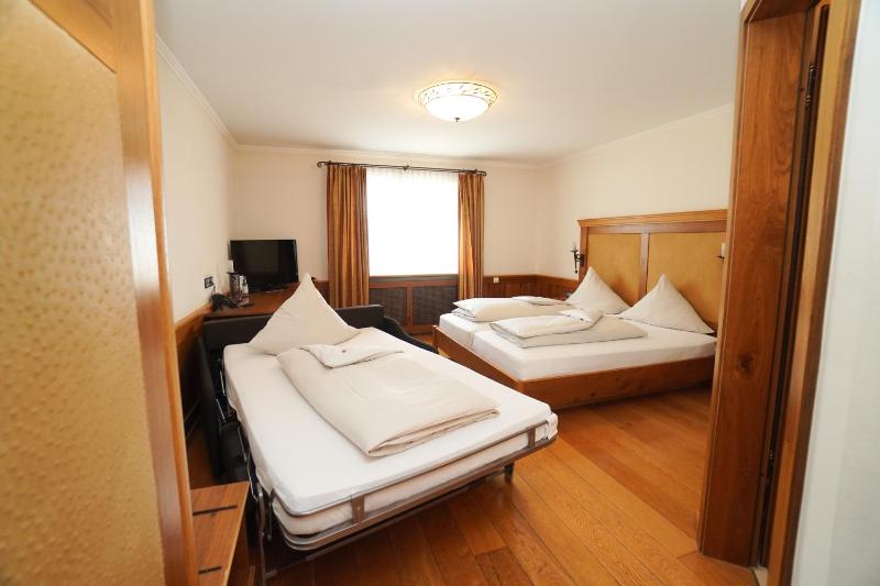 Triple Room image 4
