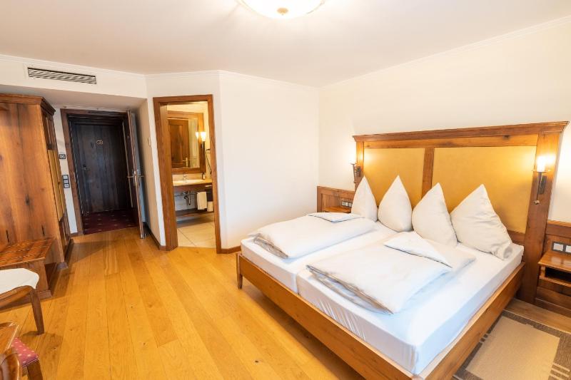 Double Room image 4
