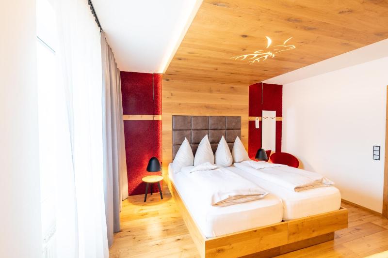 Superior Triple Room image 1