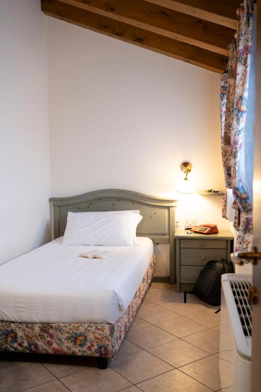 Single Room - Annex image 1