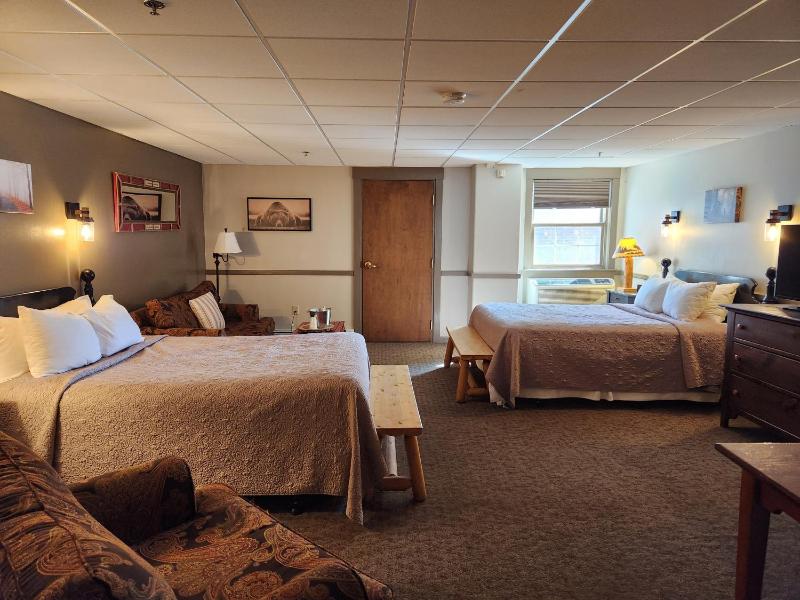 Standard Queen Room image 2
