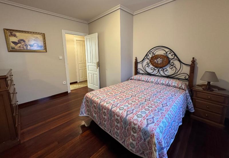 Two-Bedroom Apartment with Balcony image 3