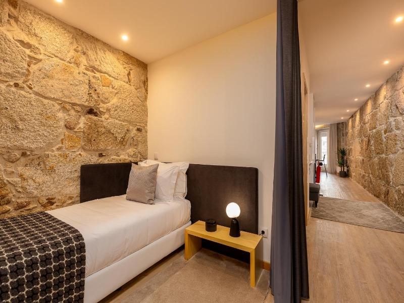 Apartment in Vila Nova de Gaia - image 21