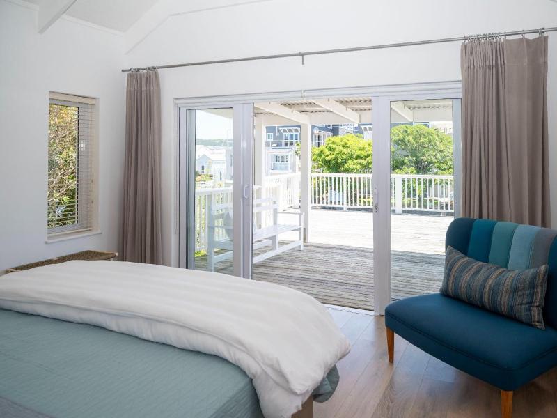 Thesen Island Villas - image 5