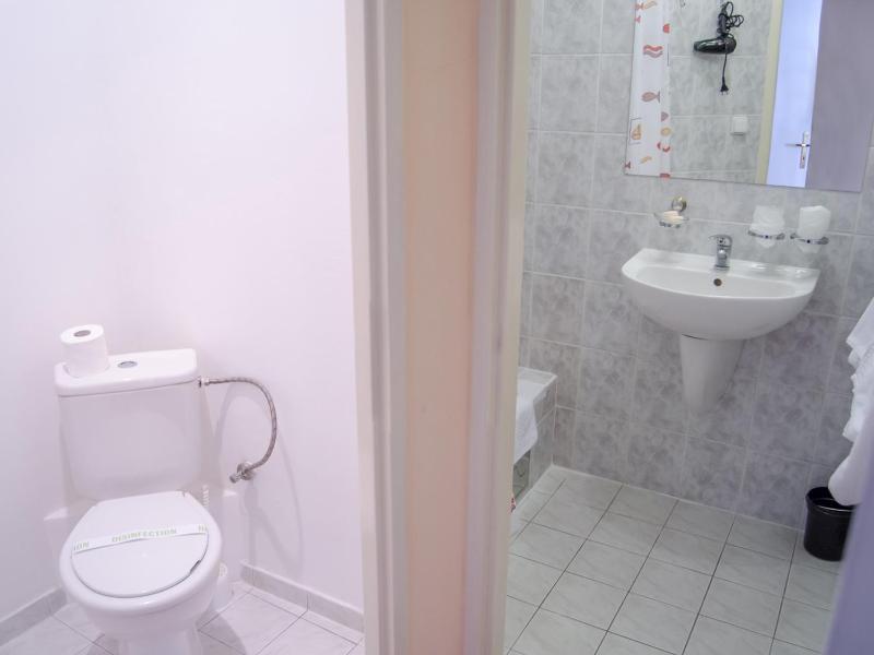 Deluxe Double Room image 2
