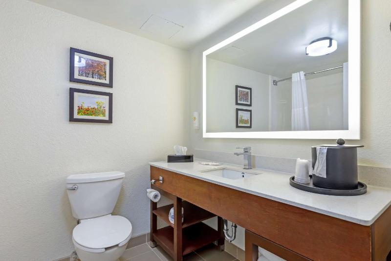 Superior King Suite - Non-Smoking image 2