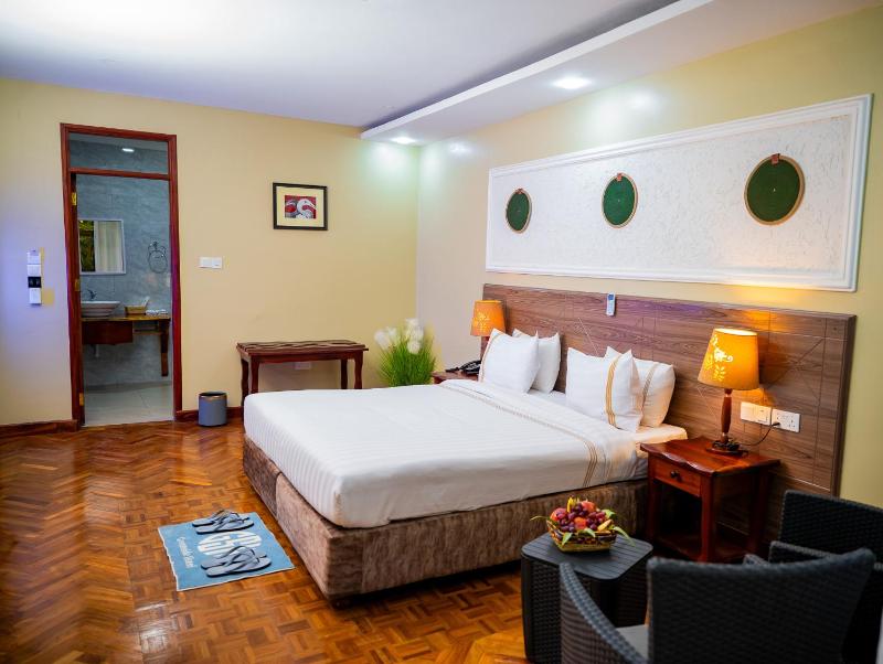 Greenside Hotel - image 1