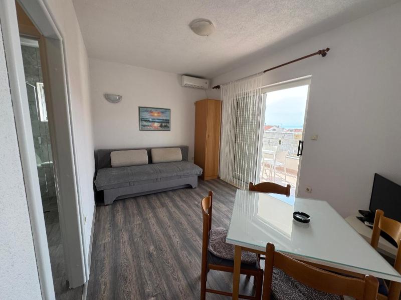 Apartment Makarska M&I FREE PRIVATE PARKING - image 8