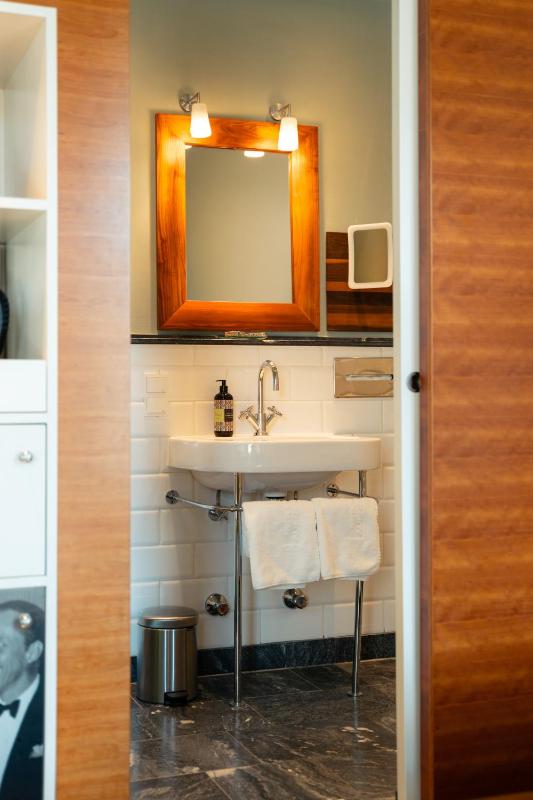 Superior Double Room image 1