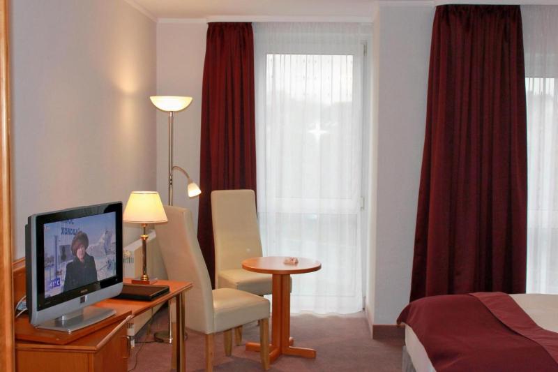 Double Room image 2