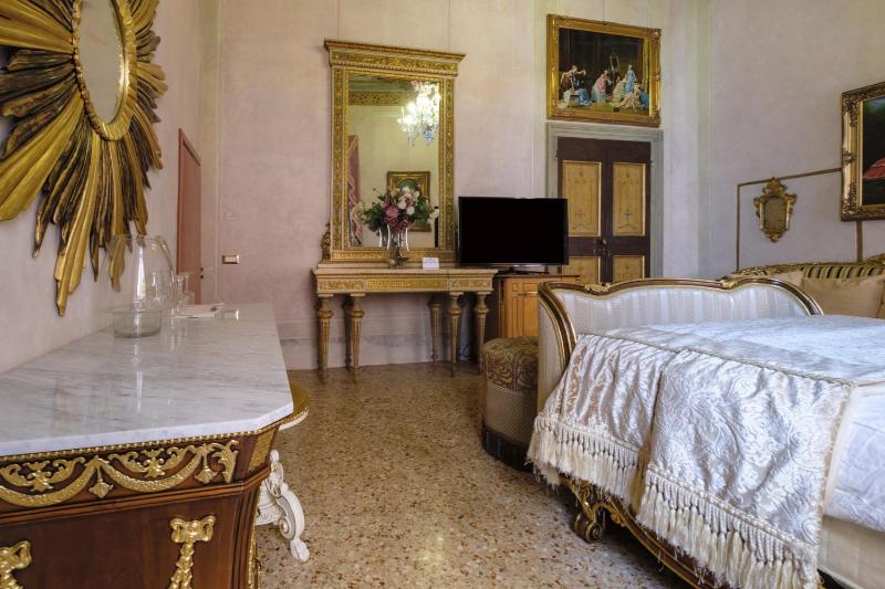 Palazzo Ca' Bernardo By Francesco Molon - image 8