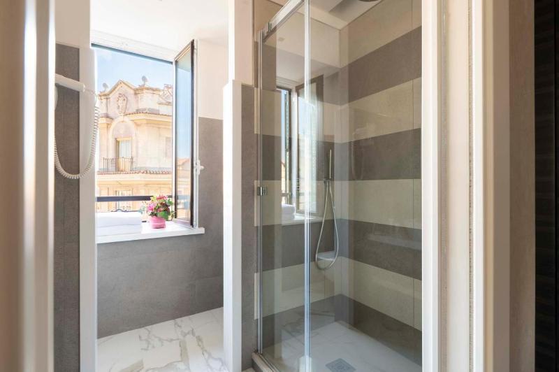 Junior Suite image 3