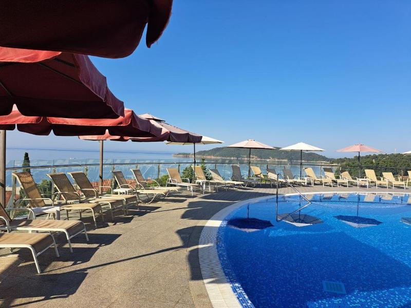 Double or Twin Room with Balcony image 2