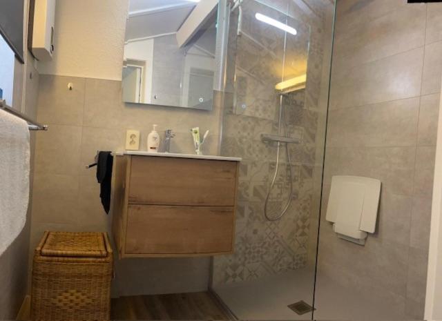 Zeegalm Bungalows - image 33