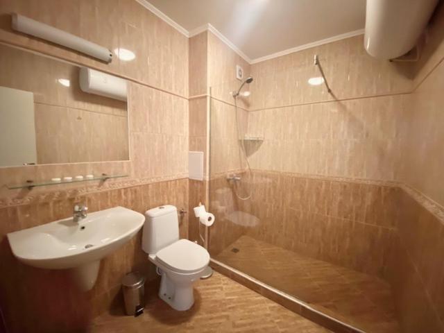 Apartment with Garden View image 2