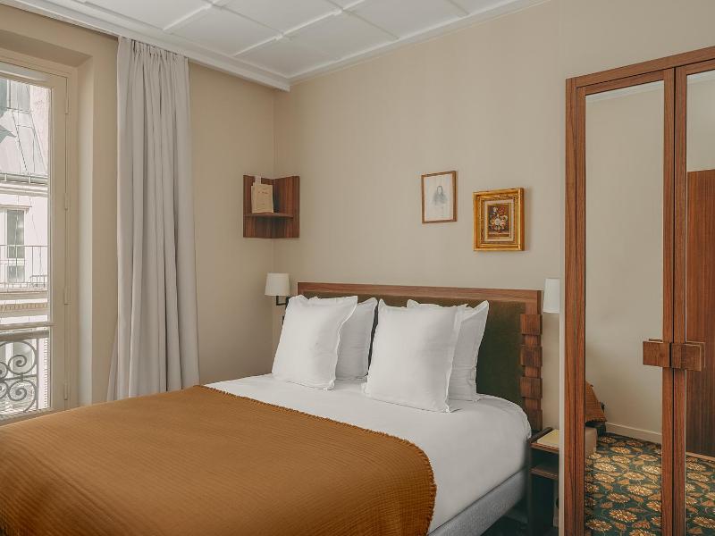 Classic Double/ Twin Room image 1