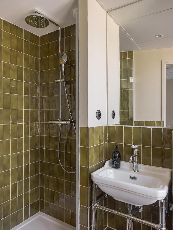 Classic Double/ Twin Room image 3