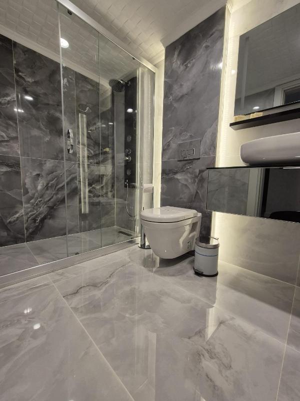 Suite with Balcony image 2