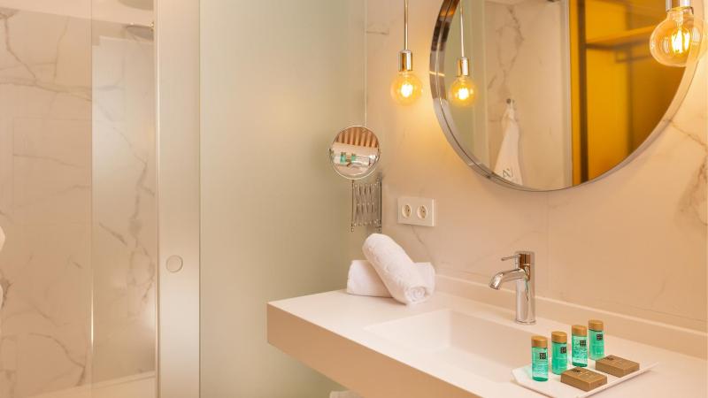 L'Azure Hotel SPA 4Sup - image 8
