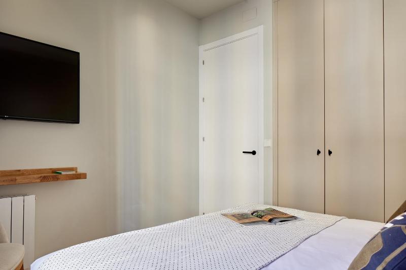 Urbieta Suite by FeelFree Rentals - image 8