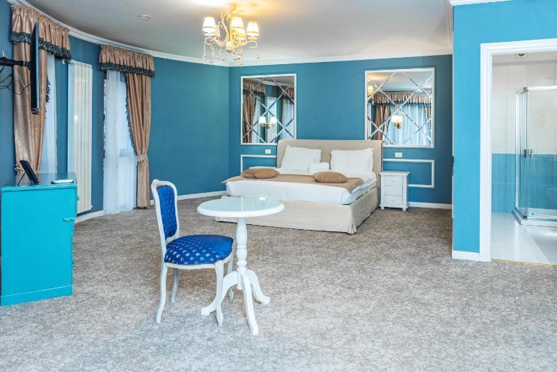 Junior Suite image 3