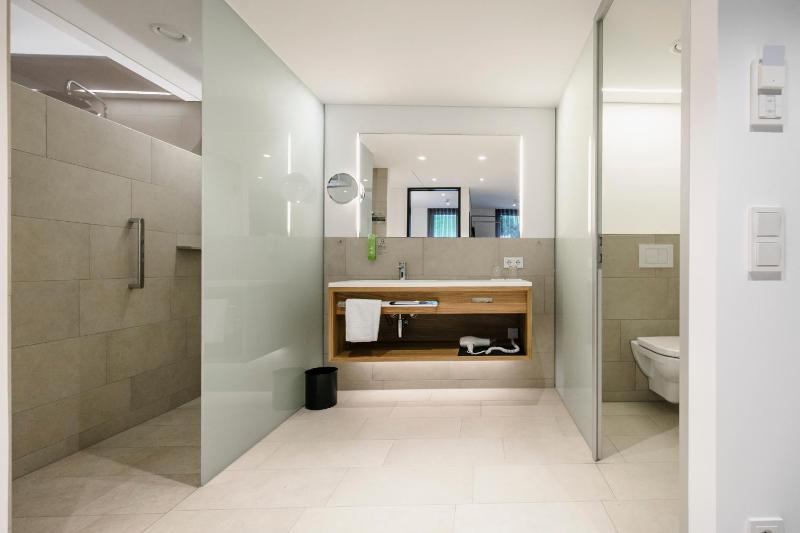 Suite image 2
