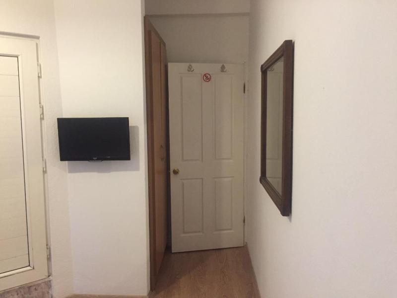 Double Room image 4