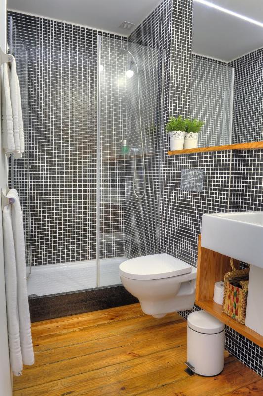 Three Houses & Bedrooms - image 20