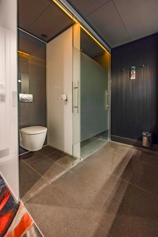 Deluxe Double Room with Balcony image 1