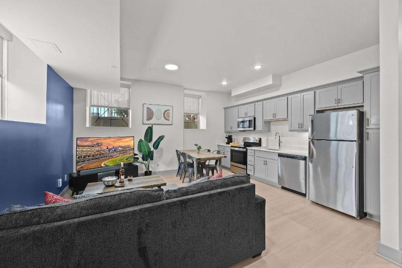 Modern Space in the Vibrant Louisville #110 - image 19